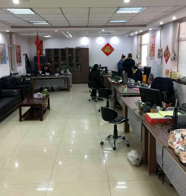 環保型聚氨酯泡沫表皮增厚劑在室內裝飾材料發泡中對提升表層阻燃性能的輔助