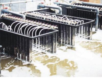 高濃度聚氨酯海綿高效增硬劑在連續化平泡生產線上對提升切割精度顯著作用